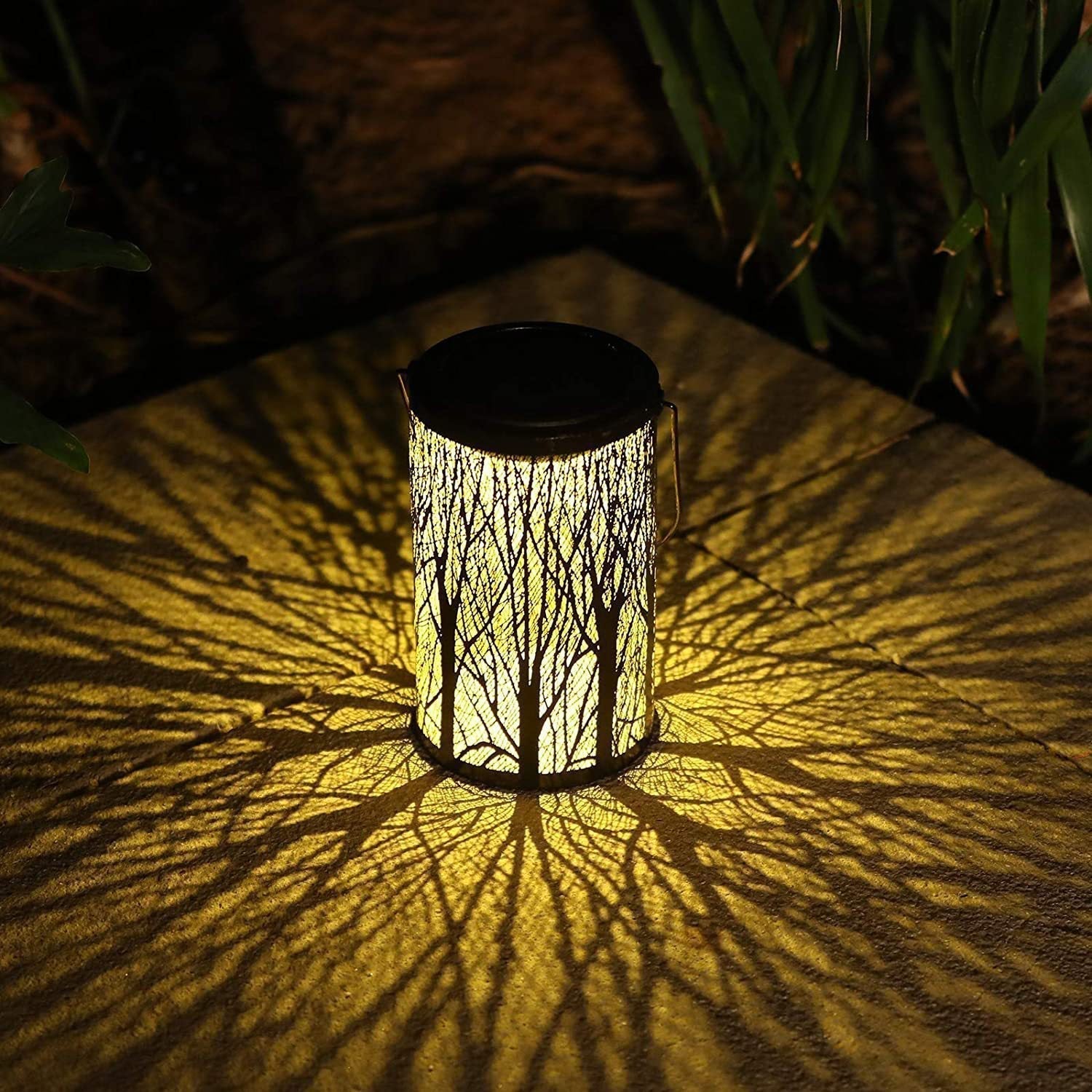 SolarisGlow – Eco-Friendly Art Deco Solar Lantern for Garden Elegance