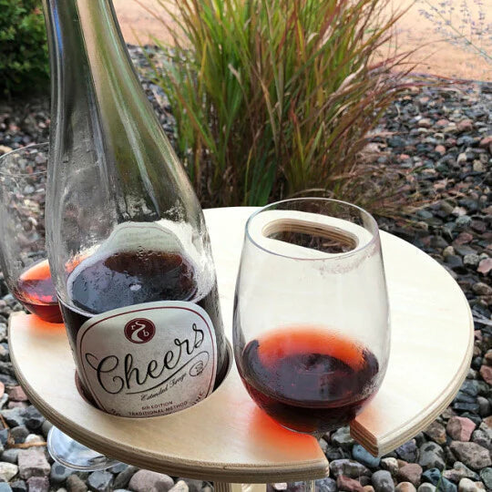 WineMate - your stylish companion for outdoor wine enjoyment