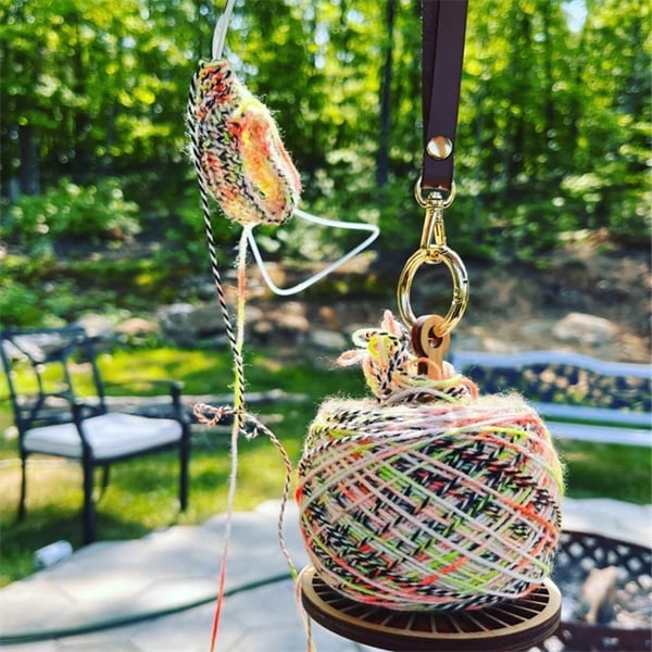 YarnMate - yarn always to hand on the go