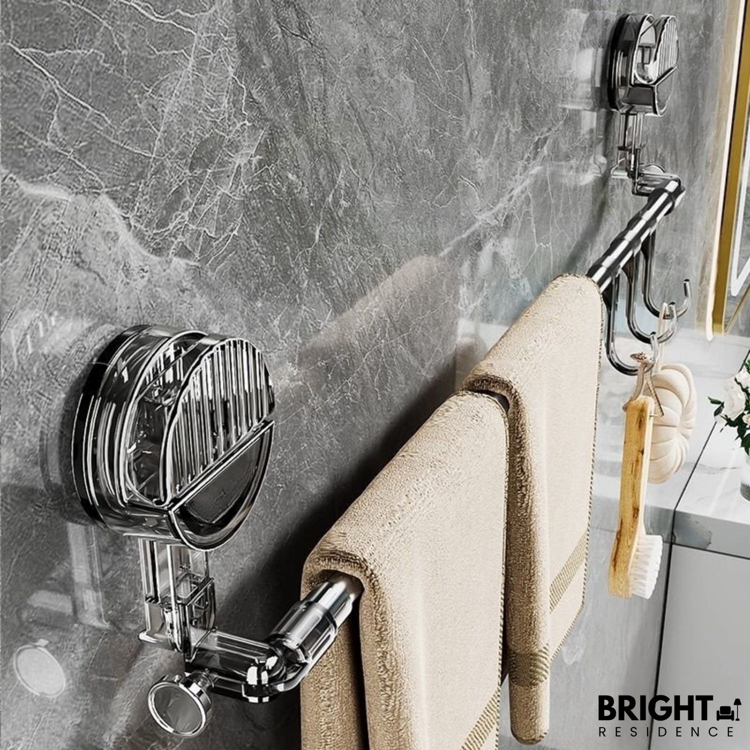 HangRack™ - Adjustable stainless steel towel rack with suction cups