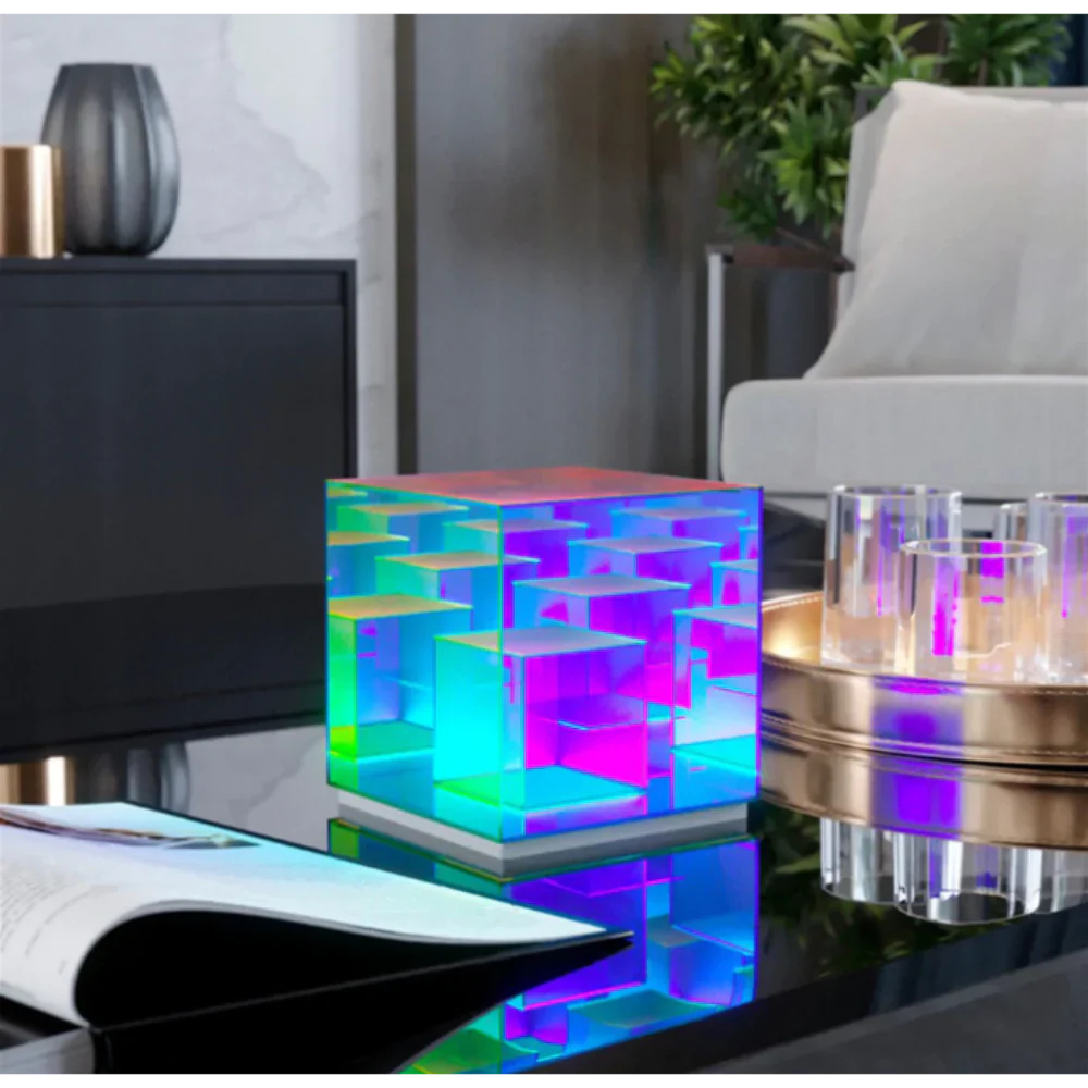 LuminoraCube – Your Room Becomes a Futuristic Gallery!