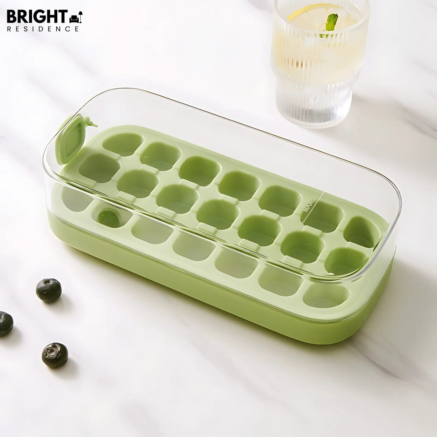 EasyCube – Effortless Ice Cubes at the Push of a Button!
