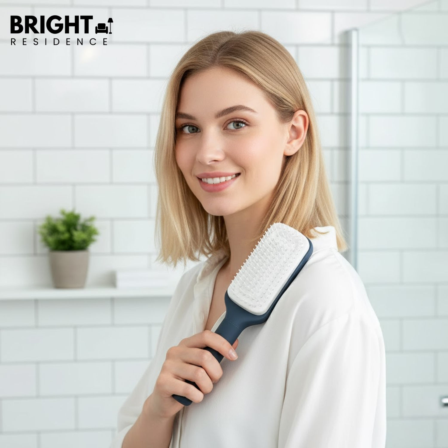 LuxeBrush – Luxurious Volume in Seconds