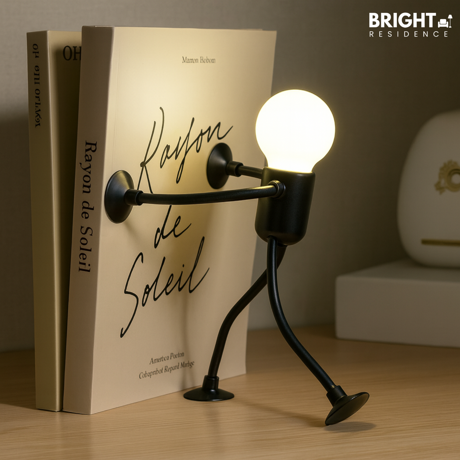 RoboBeam - Funny robot lamp