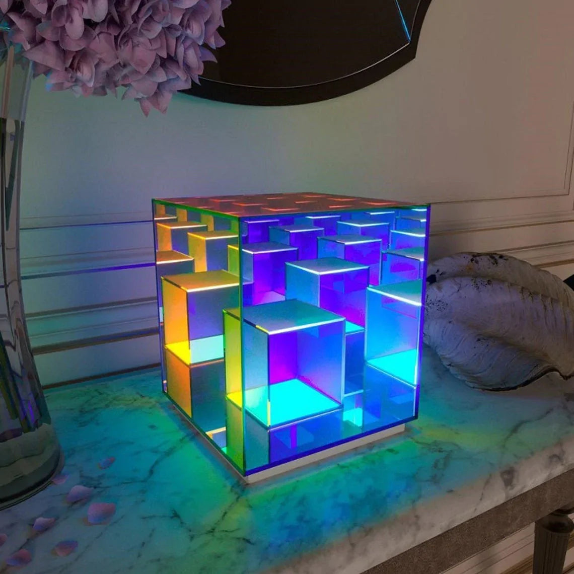 LuminoraCube – Your Room Becomes a Futuristic Gallery!