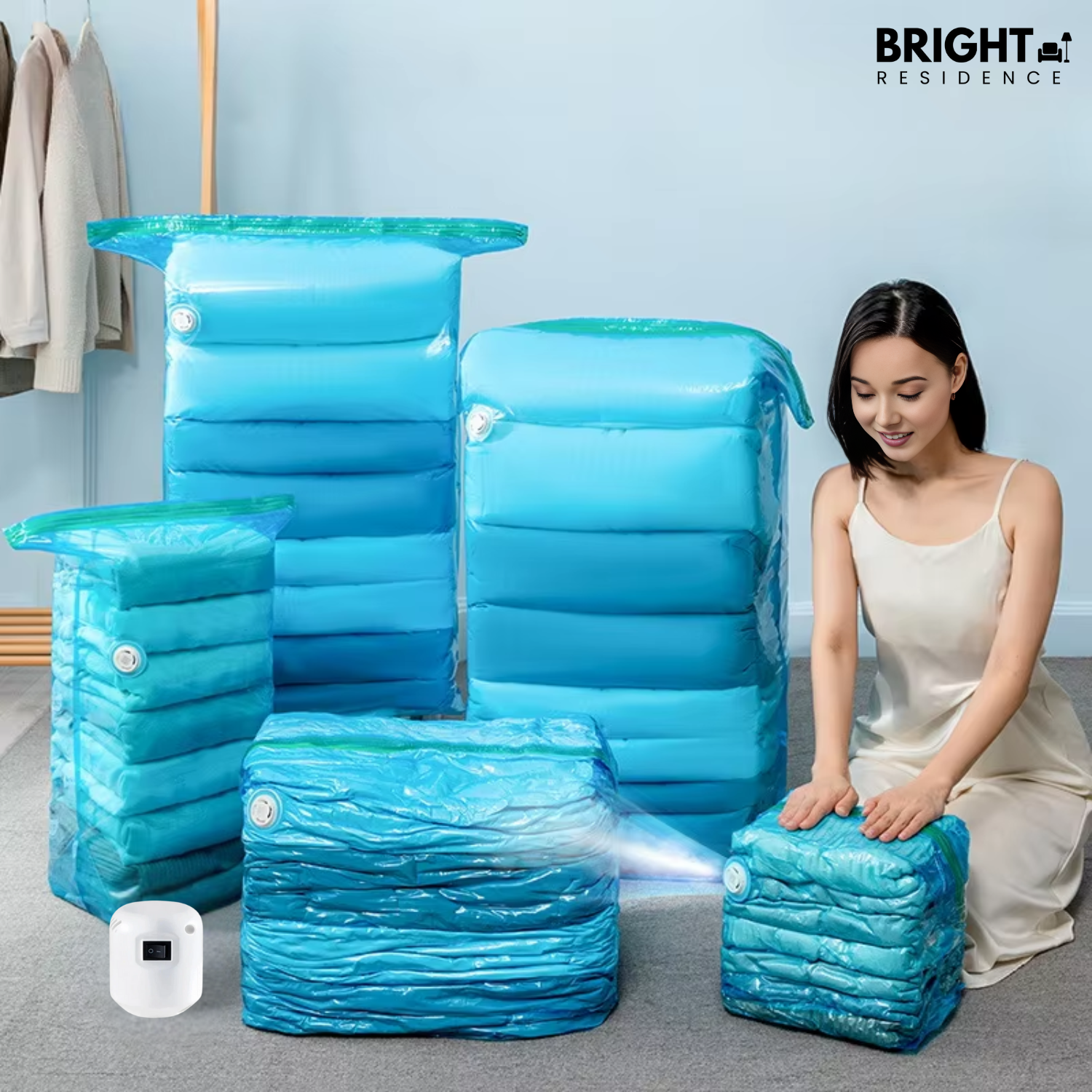 AirCompact - compact storage with electric pump and bags