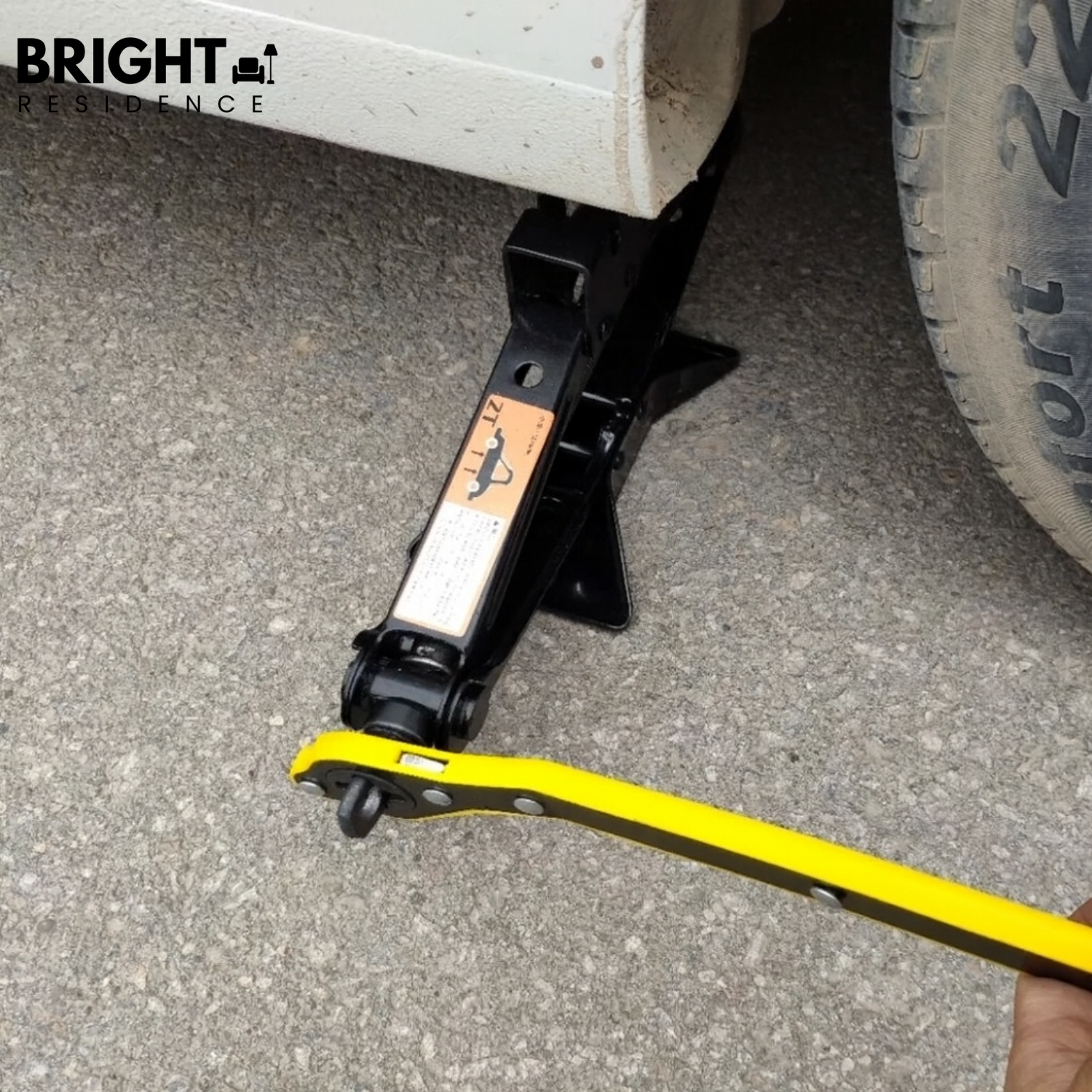 QuickLift - change tires in seconds, without effort!