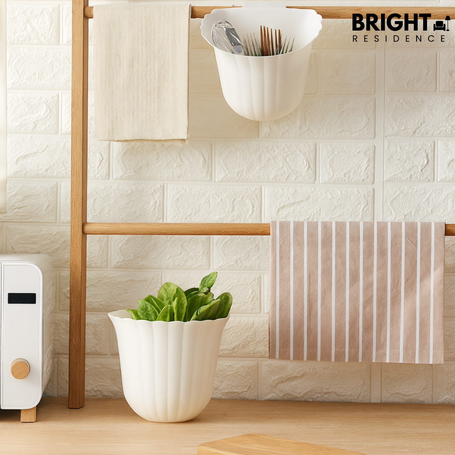 1+1 FREE | CleanBin – Always Ready, Never in the Way!