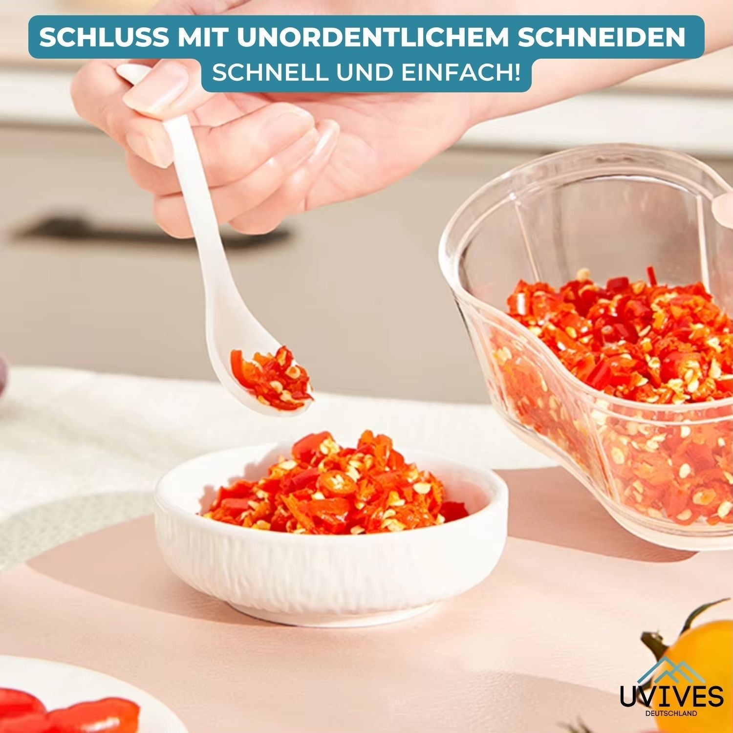 GrindWhiz™ - Hand-operated food chopper and spice maker