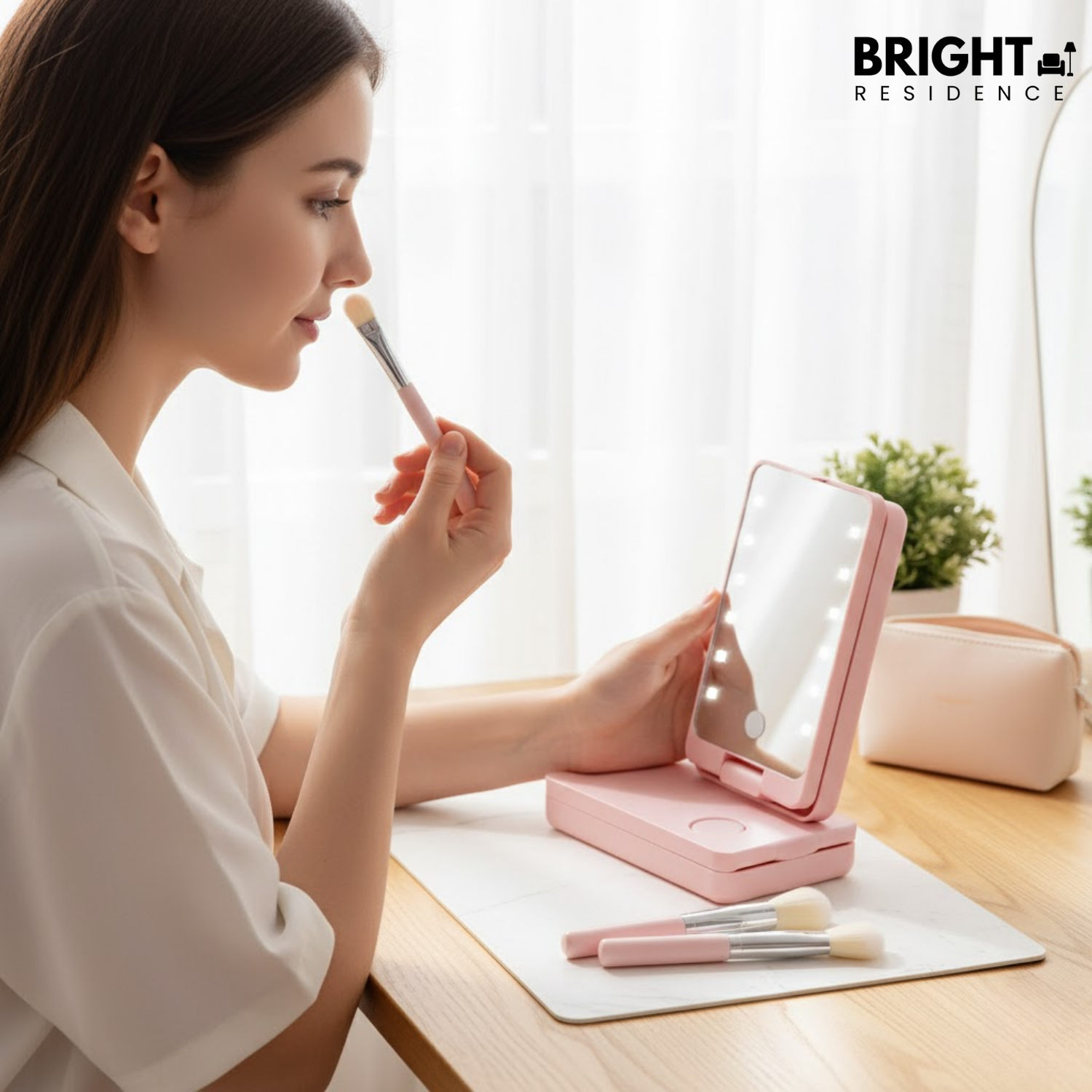 MirrorGlam - Perfect make-up on the go, anytime and anywhere!