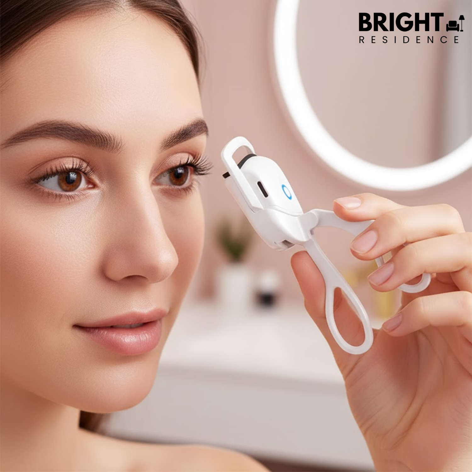 LashLuxe – Perfectly Curved Eyelashes in Seconds