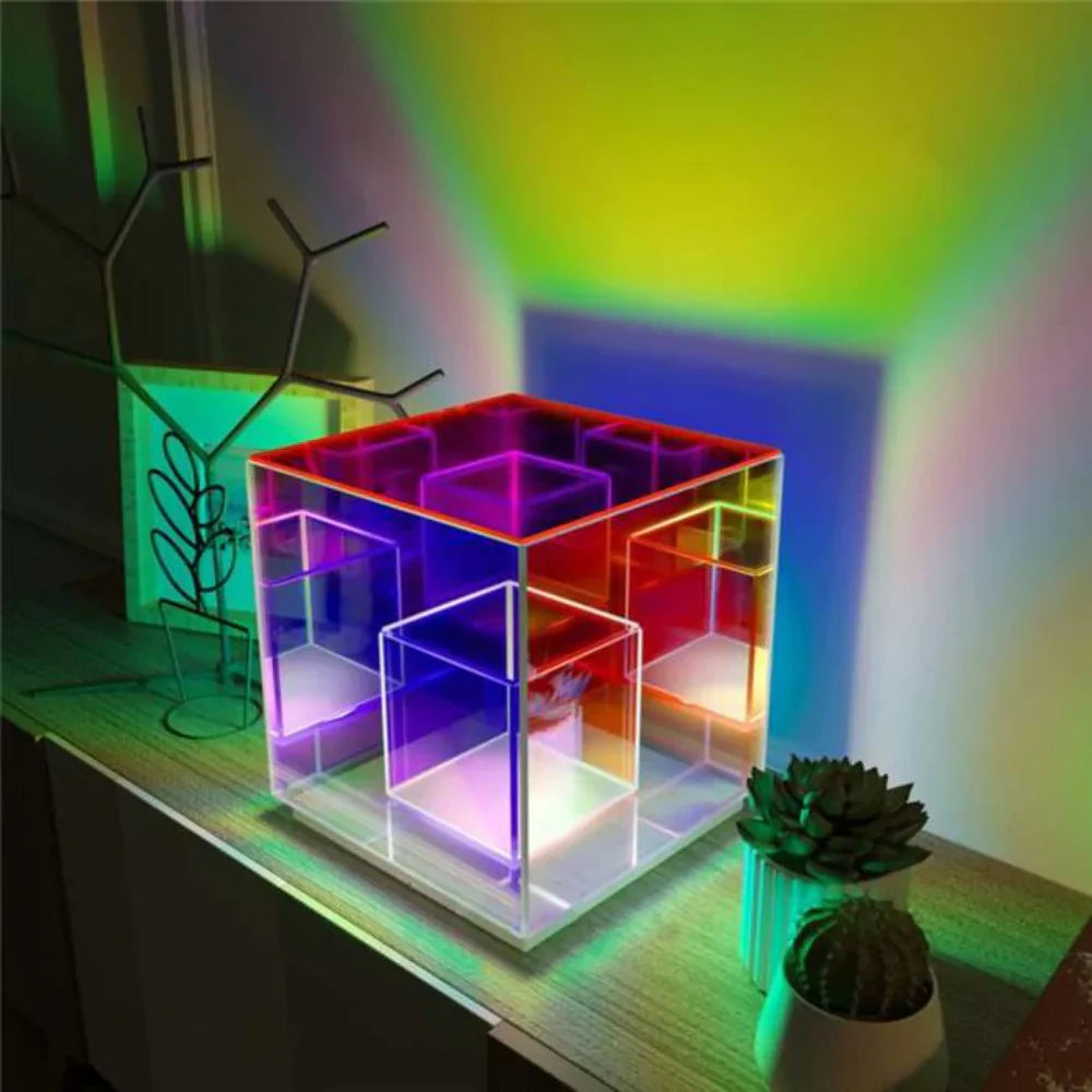 LuminoraCube – Your Room Becomes a Futuristic Gallery!