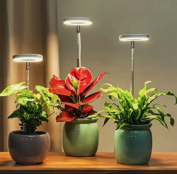 HerbaLite - Full spectrum plant lamp with adjustable stand