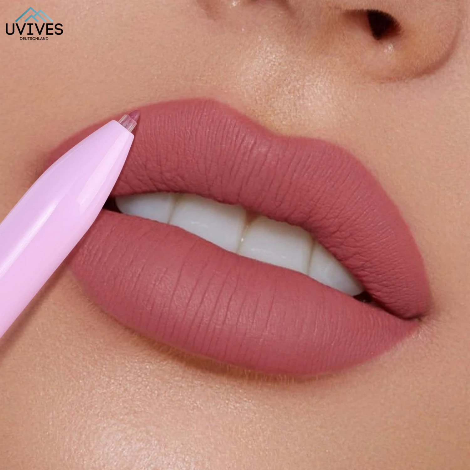 GlamLine - your 4-in-1 beauty helper for on the go