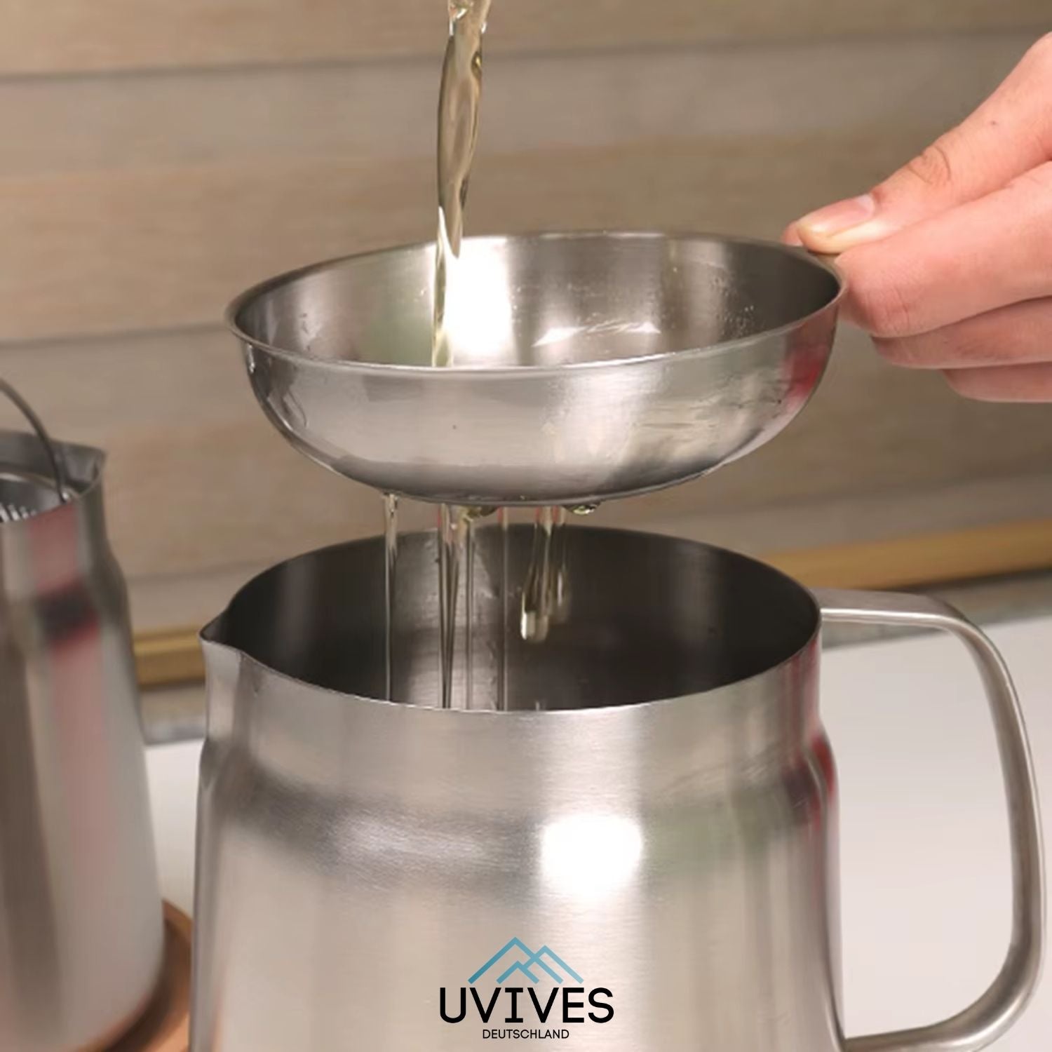 OilSaver™ - Stainless steel kitchen oil container with strainer