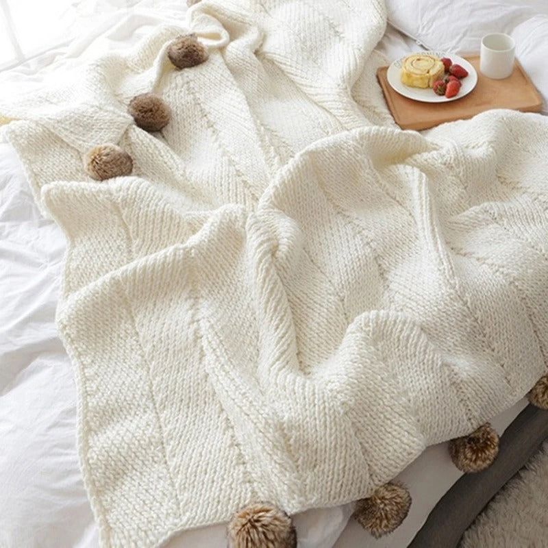 CozyPom – Stylish Cozy Comfort for Your Home!
