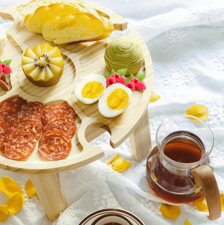 SnackTable – Your Foldable All-in-One Table for Perfect Picnics!!