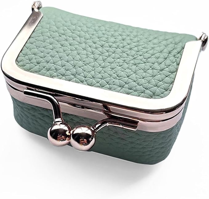 GlitzNest – Elegant Jewelry Storage for Travel & Everyday Chic