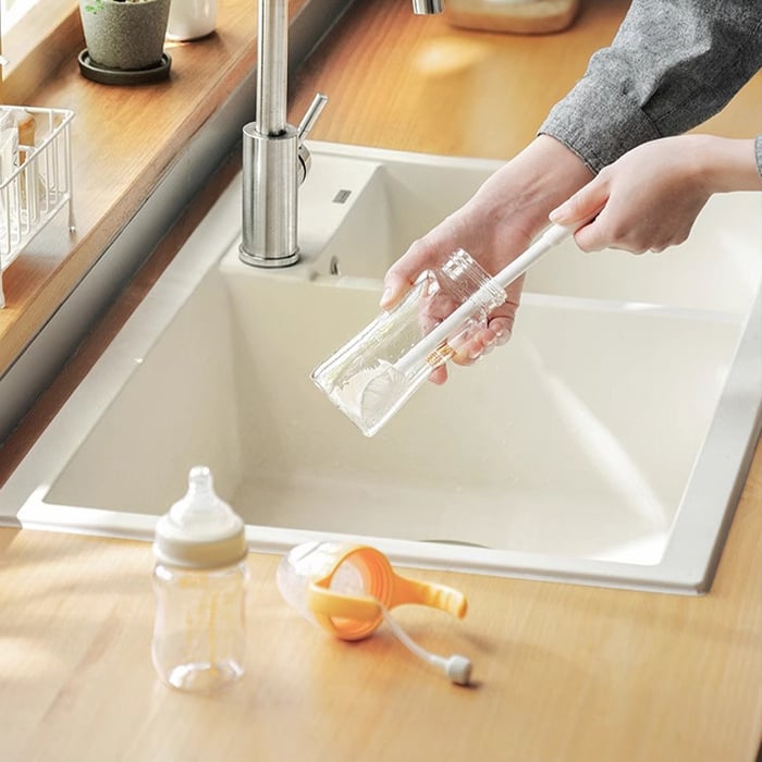 1+1 FREE | PureBrush - The hygienic silicone brush for bottles & more!