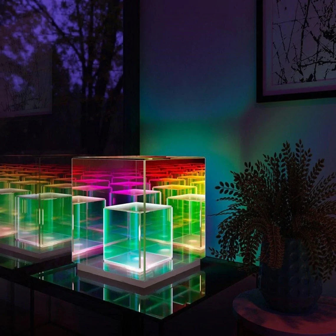 LuminoraCube – Your Room Becomes a Futuristic Gallery!