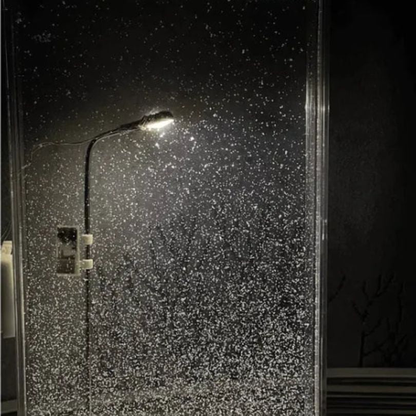 SnowGlow – Street Lamp with Winter Snow Scene