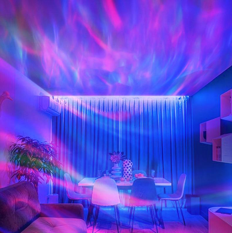 AuroraDream – Experience the Northern Lights in Your Room!