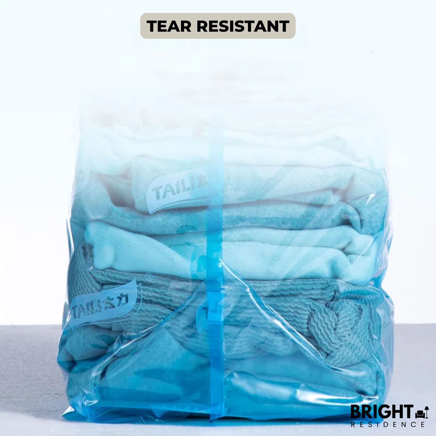 AirCompact - compact storage with electric pump and bags