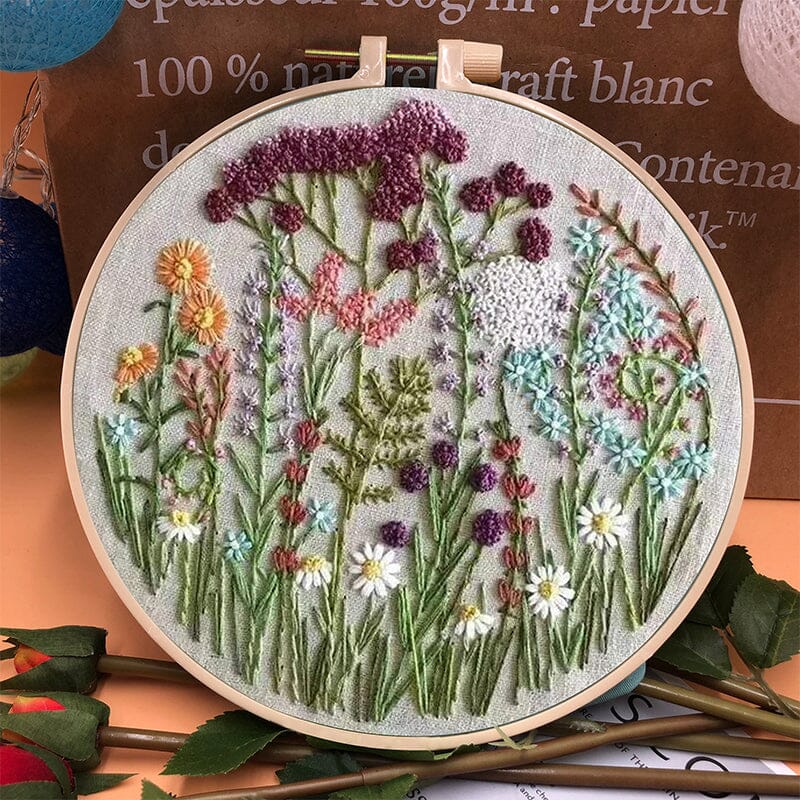 1+1 FREE | ThreadBloom – Beautiful Floral Embroidery Kit for Beginners