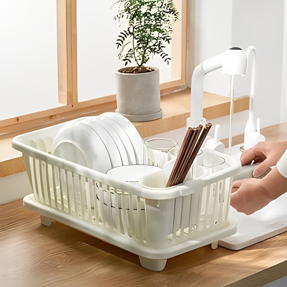 DryStack – More Space & Order When Drying Dishes