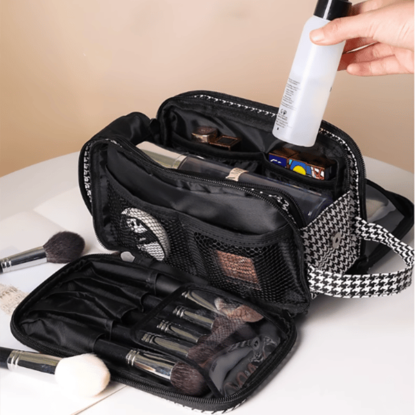 GlamGo – Premium Travel Cosmetic Organizer