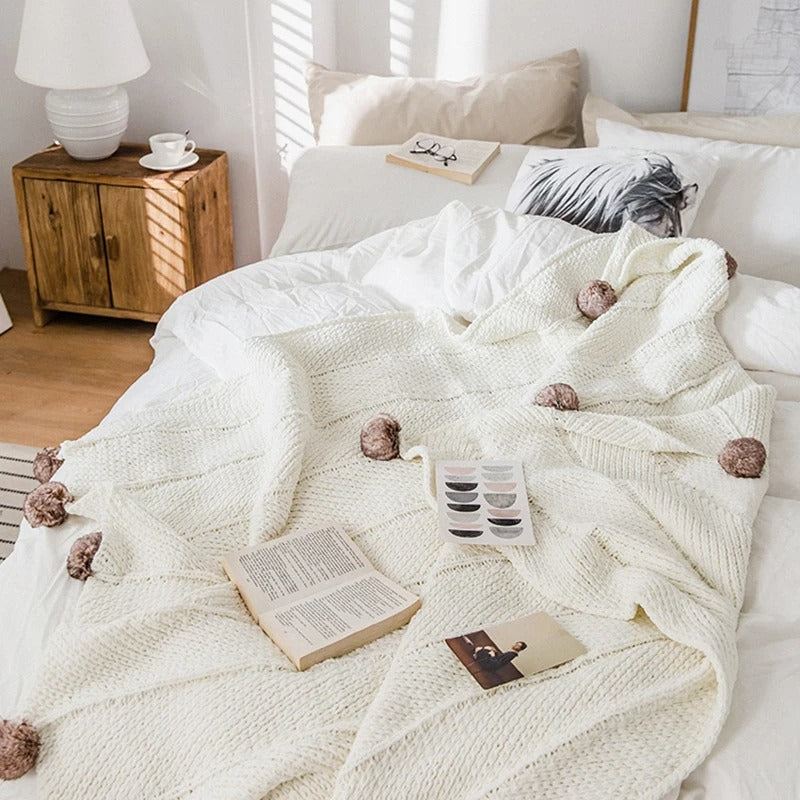 CozyPom – Stylish Cozy Comfort for Your Home!