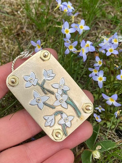 FloraKeep – Preserve Your Favorite Blossoms Forever!