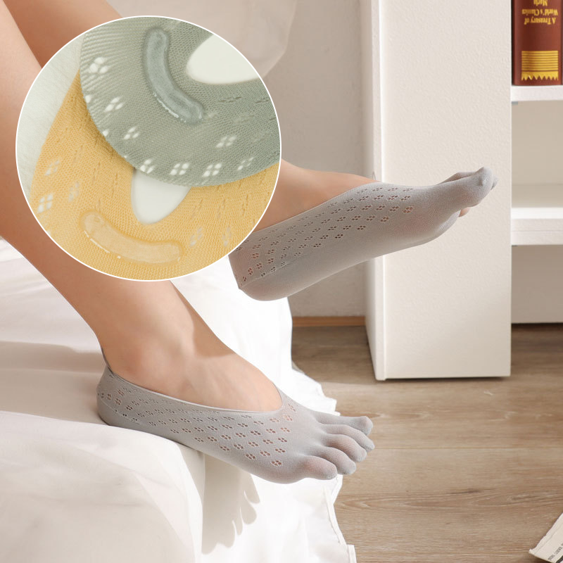 2+3 FREE | ToeGlow – Barely There. Totally Free. All-Day Comfort.