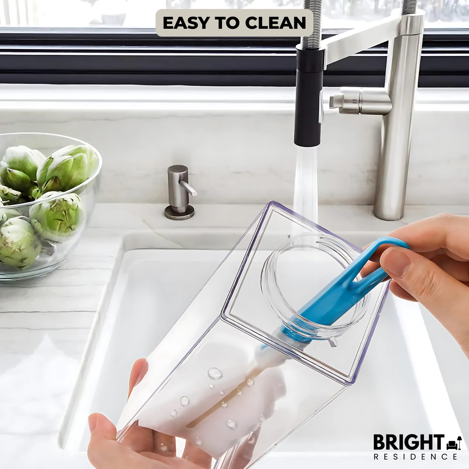 HydraBox™ - The stylish water bottle for on the go!
