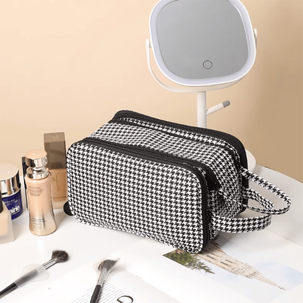 GlamGo – Premium Travel Cosmetic Organizer