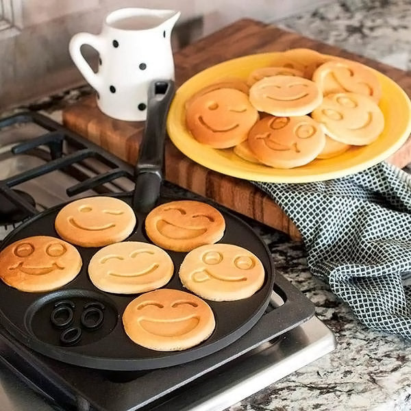 SmileCooker – Start Your Day with a Smile & Perfect Pancakes