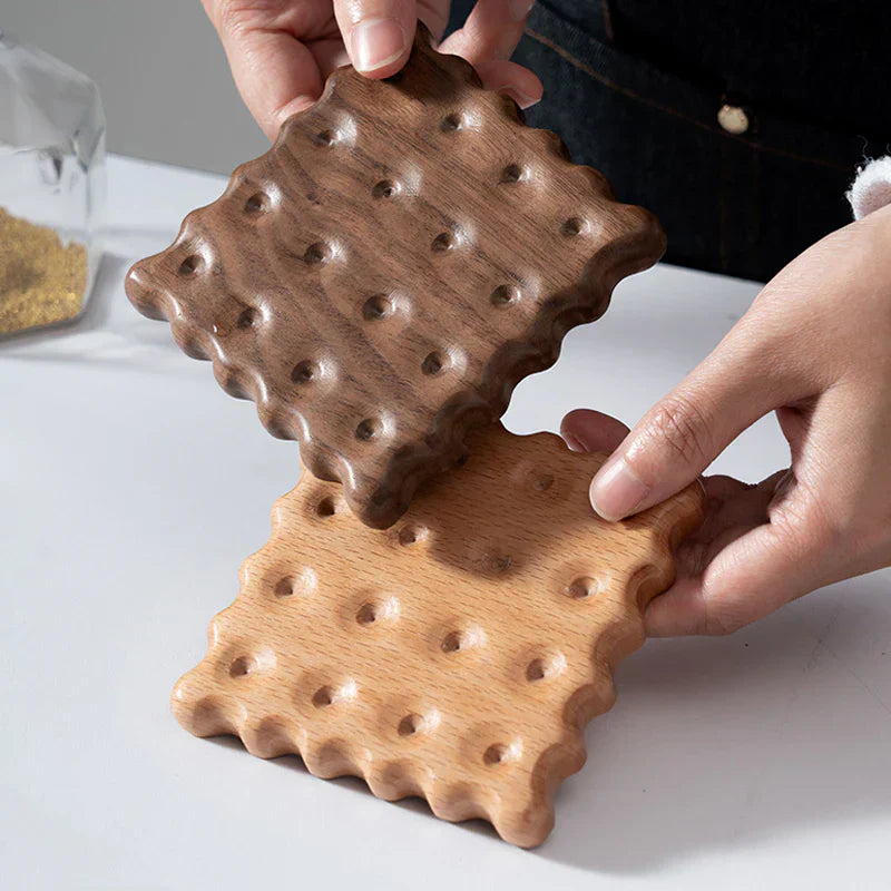 BiscWood™ - Stylish coasters in cookie design!