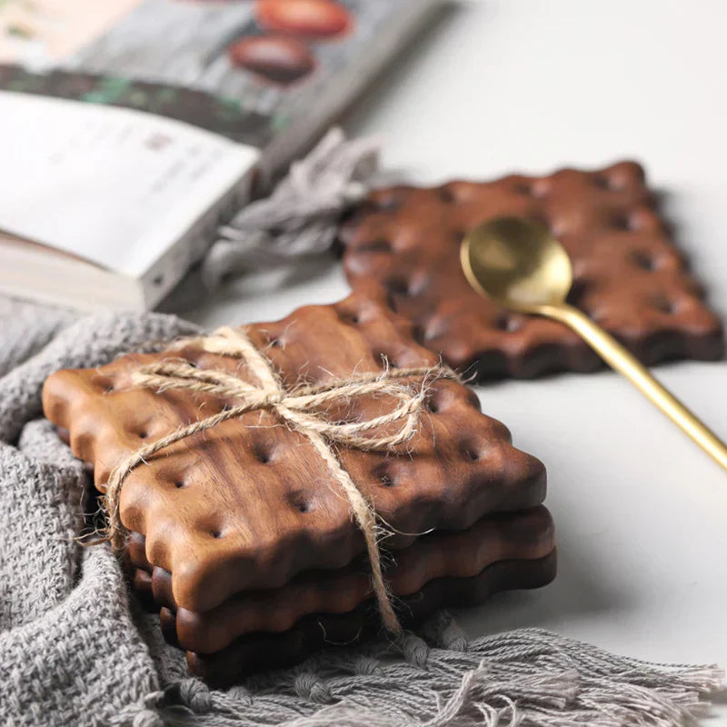 BiscWood™ - Stylish coasters in cookie design!