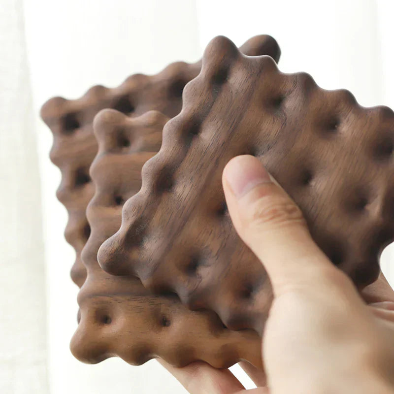 BiscWood™ - Stylish coasters in cookie design!