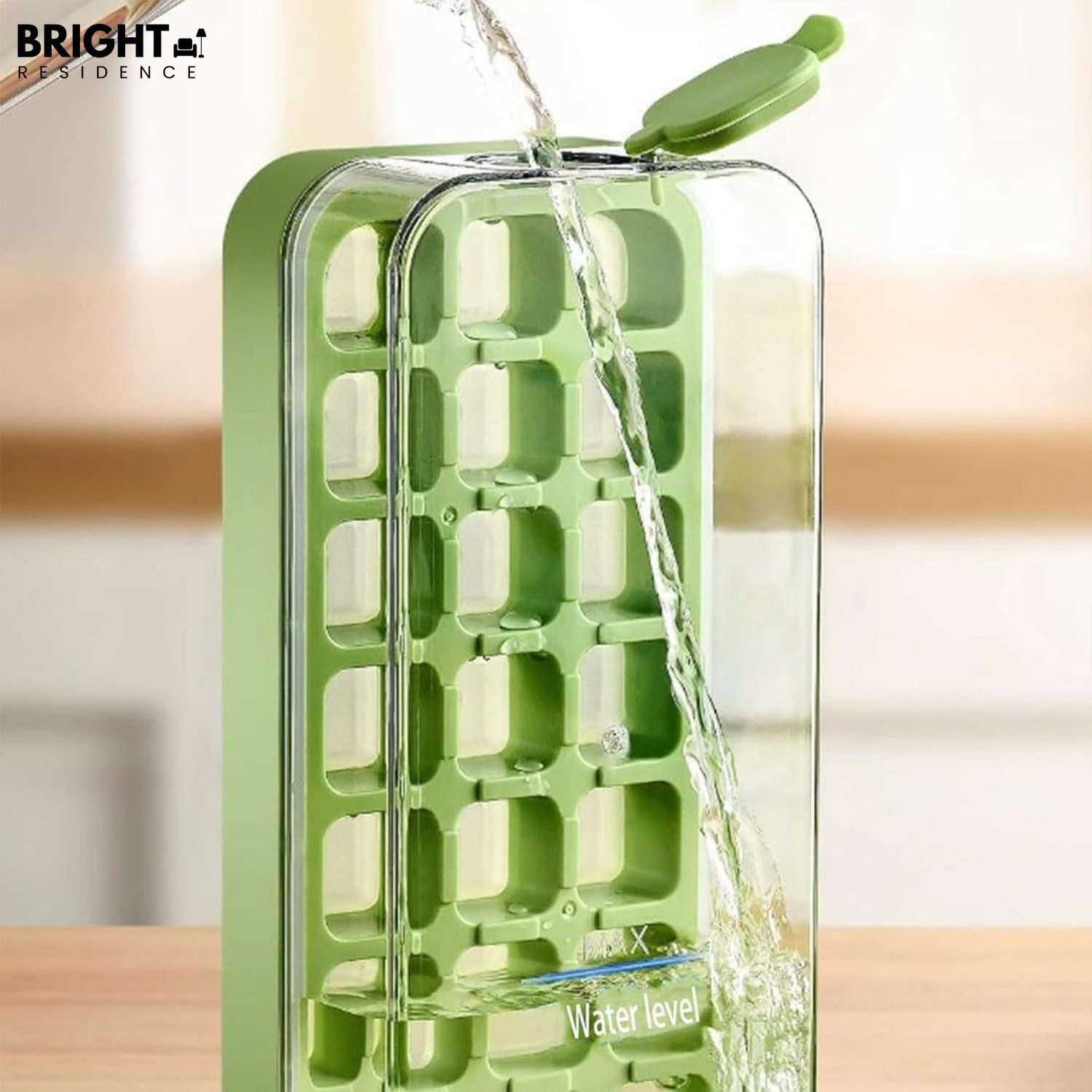 EasyCube – Effortless Ice Cubes at the Push of a Button!