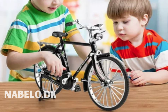 CycleCraft – Build, Display & Relive Timeless Cycling Charm