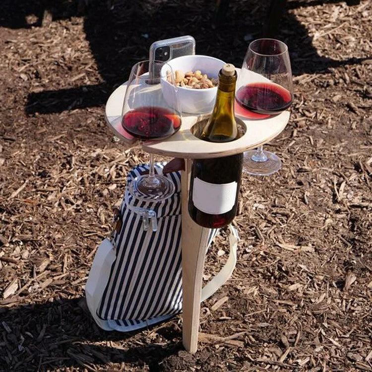 WineMate - your stylish companion for outdoor wine enjoyment