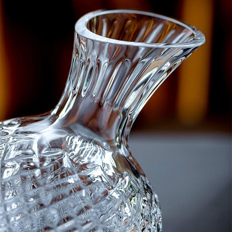 LuxeDecant™ - 360° rotating crystal hand-blown wine decanter
