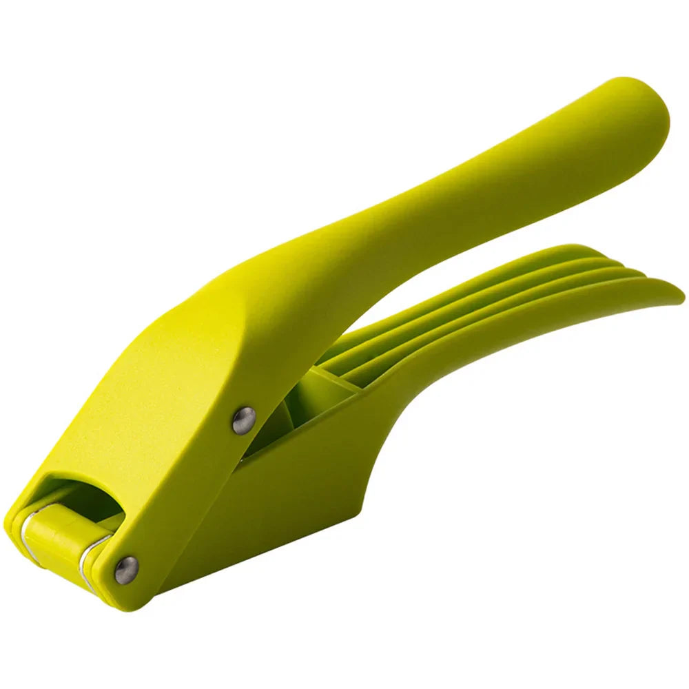 GarlicSwift™ - press & cut garlic in seconds!