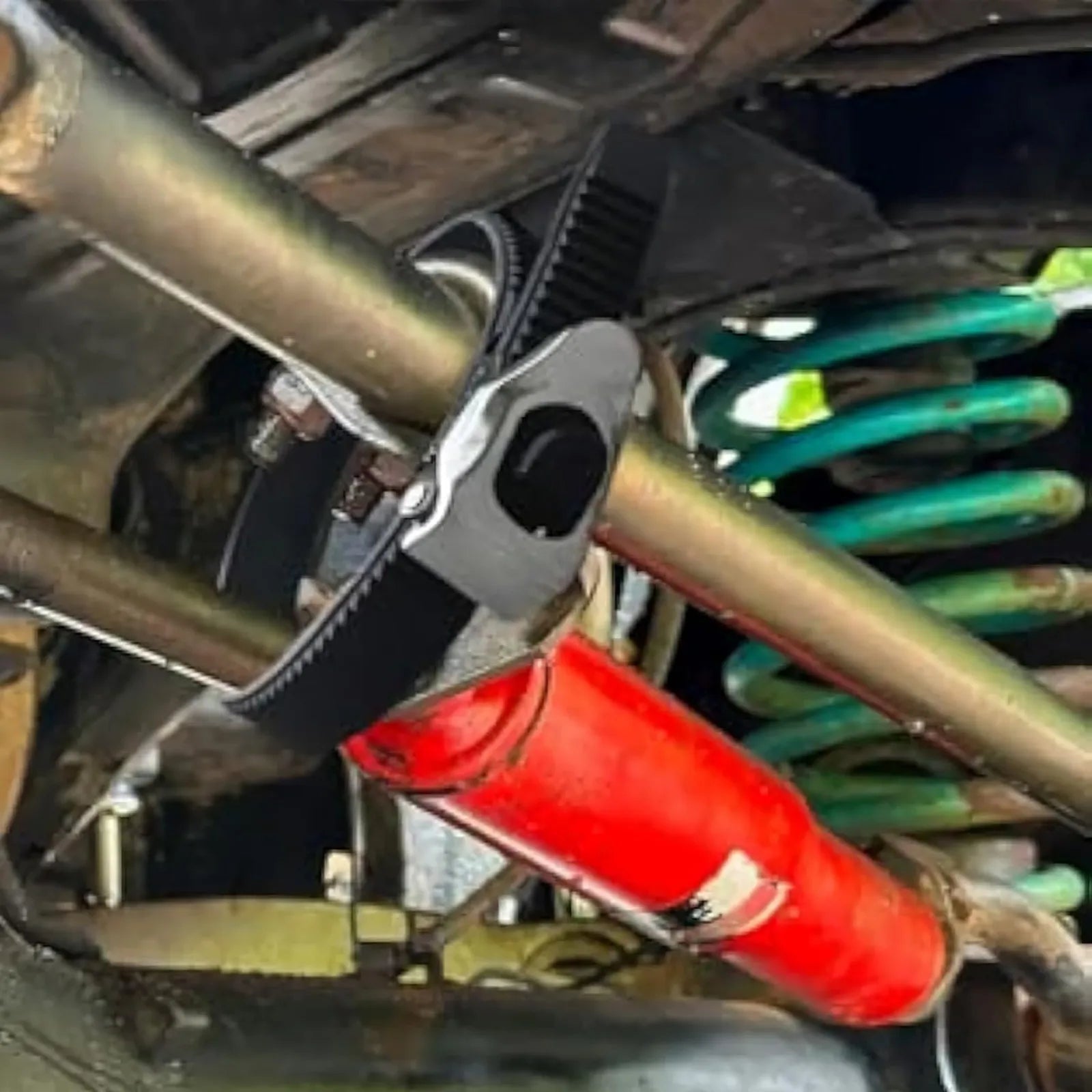 MaxGrip – The Heavy-Duty Reusable Strap That Does It All