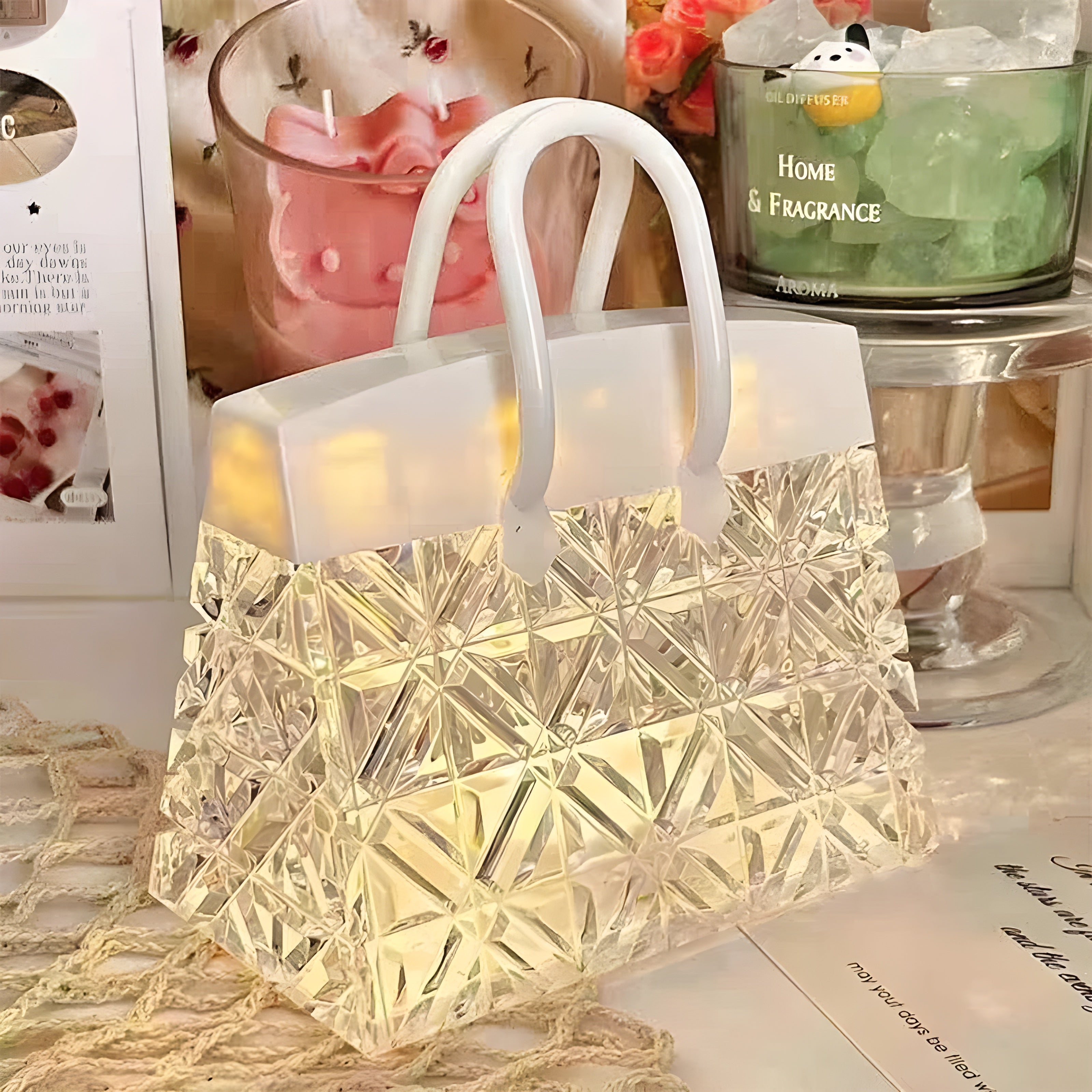 LumiBag - Stylish hand flashlight for cozy nights