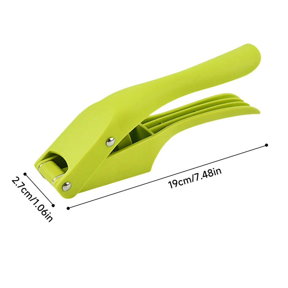 GarlicSwift™ - press & cut garlic in seconds!