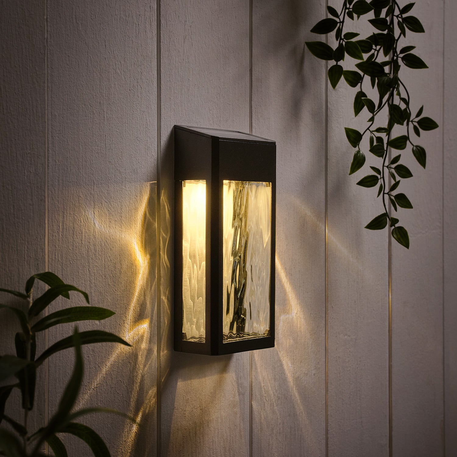 LumiGlow - Stylish solar wall light for your summer garden