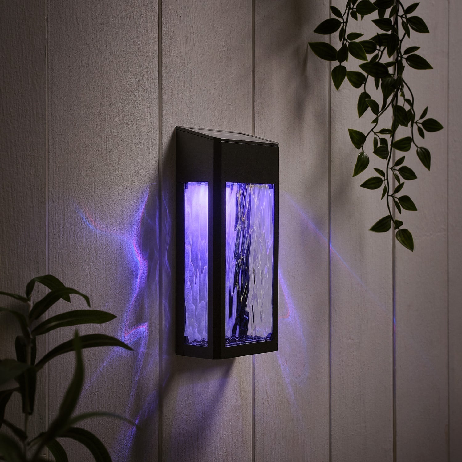 LumiGlow - Stylish solar wall light for your summer garden