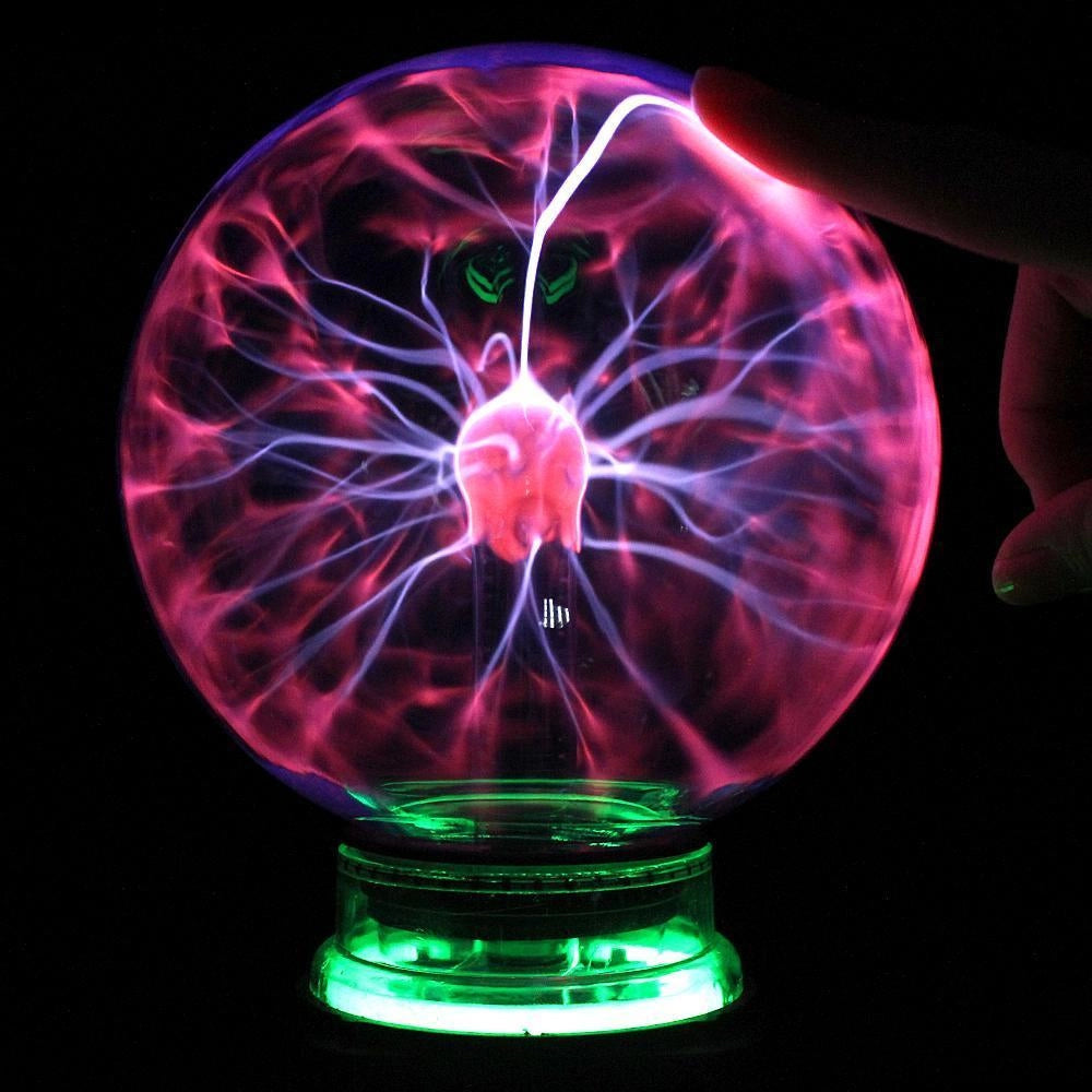 SparkSphere – Interactive Plasma Light for Your Room!
